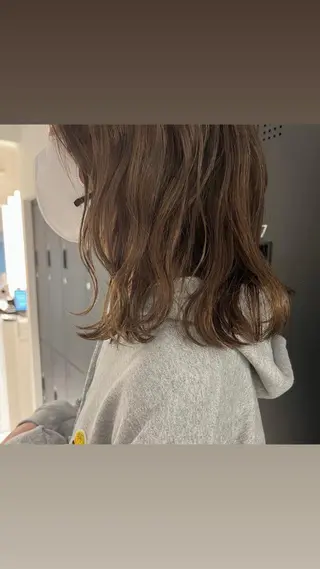 ミディアム ヘアアレンジ 暗髪カラー🫐パーマ おくだりんかのヘアスタイル