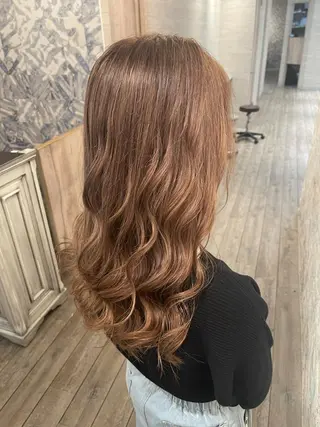 ロング ハイトーン ／ レイヤー/吉田陸斗のヘアスタイル