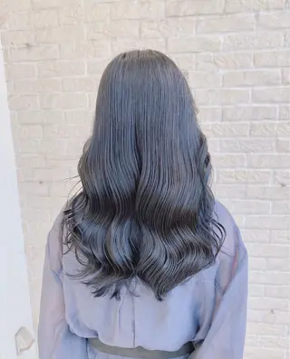 ロング カラー 🥀ダブルカラー/ 艶カラー🥀ユイキのヘアスタイル