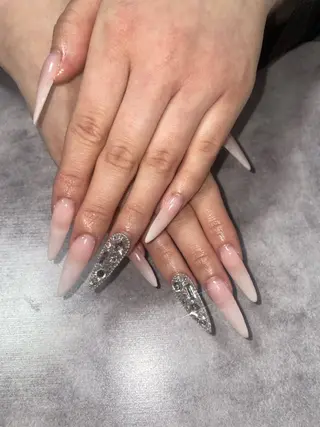 ネイル rino nail所属・坂 しおのネイルデザイン