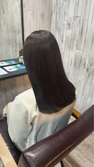 ミディアム い な み ま なのヘアスタイル