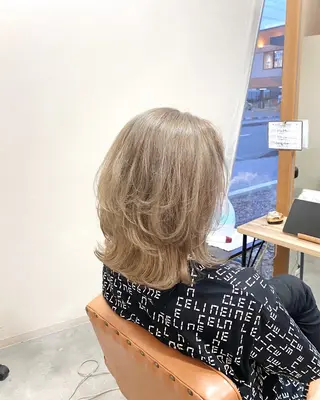 ミディアム カラー ブリーチなしWカラー /酸性ストレート河本のヘアスタイル