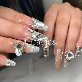 ネイル Gracias. rieのネイルデザイン