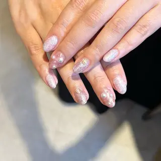 ネイル 山田 桃樺の眉毛・アイブロウイメージ