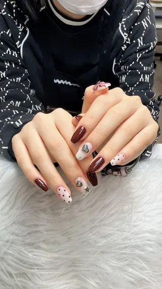 ネイル Nikoネイルサロン中野店所属・merci リカのネイルデザイン