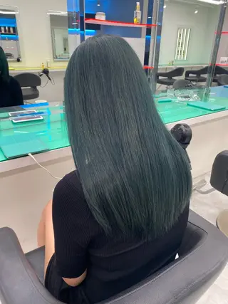 ロング カラー ヘアアレンジ 艶カラー/ハイトーン /レイヤーカットのヘアスタイル