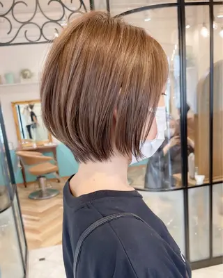 ショート ハッシュカット/韓国 レイヤー/カハナのヘアスタイル