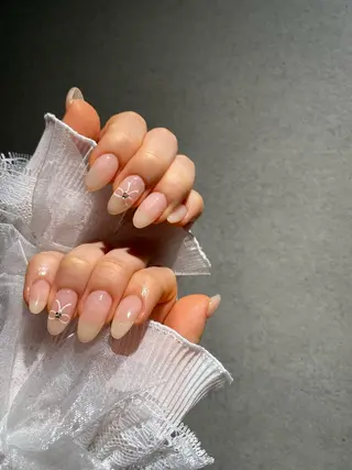 ネイル I-nailロング /ワンホン/キラキラのネイルデザイン