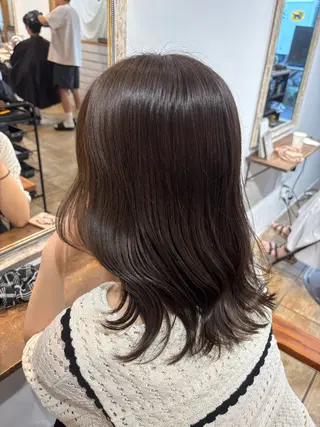 ミディアム カラー カネコ ナナミのヘアスタイル