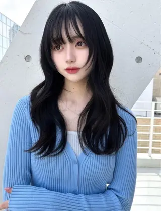 ロング 韓国ヘア/ブリーチ無 しWカラー/オリーブのヘアスタイル