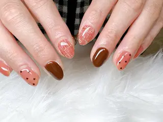 ネイル ECLAT エクラ所属・寺山 千鶴のネイルデザイン