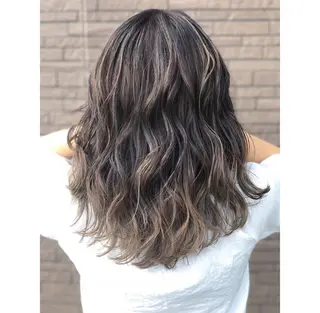 ミディアム カラー アンドウ ユウ/ レイヤーカット/韓国のヘアスタイル