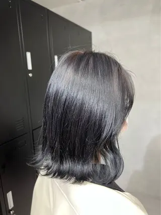 ミディアム カラー 小森聖奈 韓国風レイヤーカットのヘアスタイル