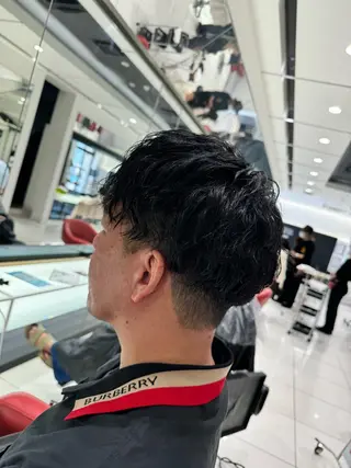 ミディアム メンズ/メンズパーマ 服部太地のヘアスタイル