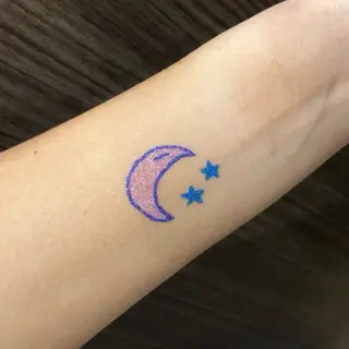 佐藤 麻希のヘアスタイル