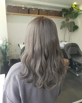 ロング カラー JIL BLAN 京都所属・RU RIのヘアスタイル