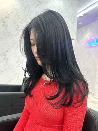 ロング カラー 遠藤沙也加 /レイヤーカットのヘアスタイル