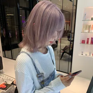 ミディアム カラー ハッシュカット/ハイ トーン/MANAMIのヘアスタイル