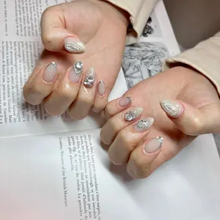 ネイル 黒葛原 めぐみのネイルデザイン