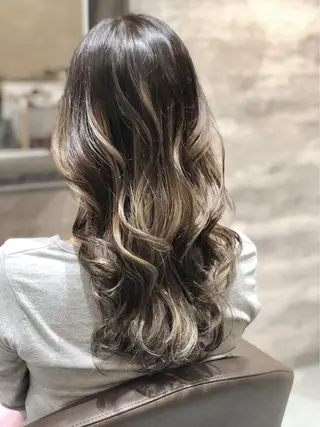 セミロング カラー 🫟Blanco🫟 Color&Careのヘアスタイル