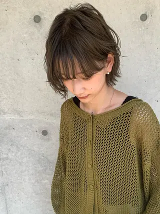 ショート ホラオク カナエのヘアスタイル