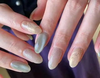 ミディアム nail  salon Kojima所属・古島 里彩のネイルデザイン