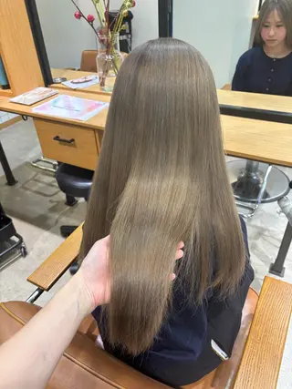 カラー 🎗️ブリーチ 🎗️ダブルカラーのヘアスタイル