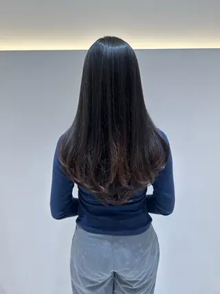 ロング レイヤーカット/ ダブルカラー/たくみのヘアスタイル