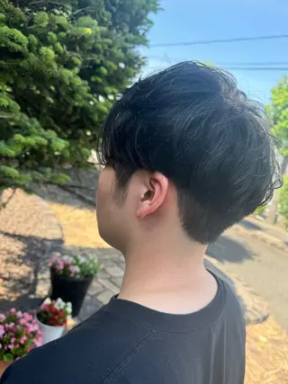 メンズ 𝒇𝒍𝒂𝒕/ 𝐇𝐈𝐍𝐀のヘアスタイル