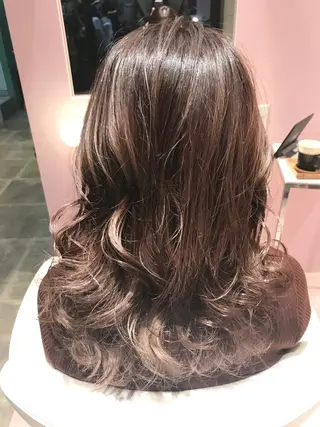 セミロング 所渉/韓国レイヤー /ウルフカットのヘアスタイル