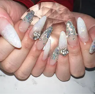 ロング ネイル mao .のネイルデザイン