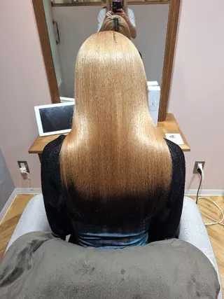 ロング 艶髪縮毛矯正🪽💫 安田彩愛のヘアスタイル