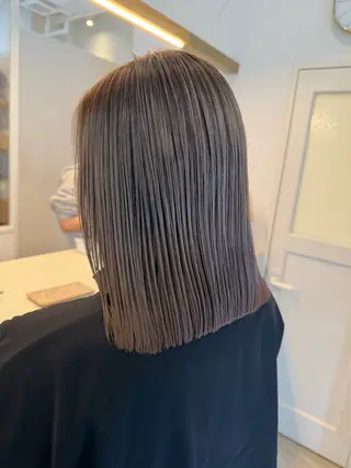 ミディアム 山神 あんじのヘアスタイル