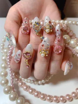 ネイル nail salon Pink Aliceのネイルデザイン