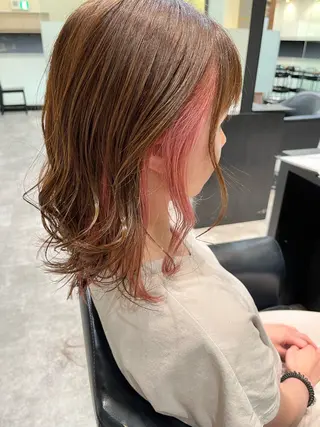 ミディアム カラー 林 美月のヘアスタイル
