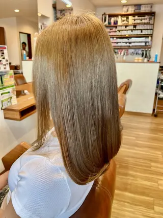 セミロング カラー 心cocoro Shizukaのヘアスタイル