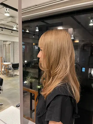 ロング ベージュ/グレージュ 恵比寿/丸山陽平のヘアスタイル