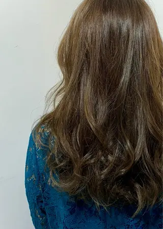 セミロング もにか🌞原宿/渋谷 🌝ブリーチカラーのヘアスタイル