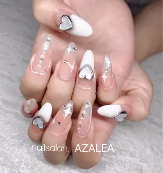 ネイル R inのネイルデザイン