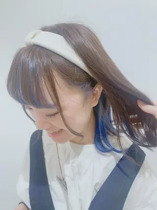 ミディアム カラー 由比藤理子 ブリーチカラー🌈のヘアスタイル