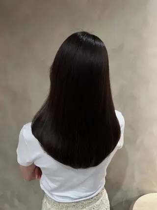 セミロング L'EANE THE TOKYO所属・美顔形成カット｜青山 髪質改善｜三浦秀太郎のヘアスタイル