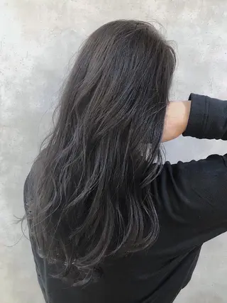 ロング カラー MOU namba ムウナンバのヘアスタイル