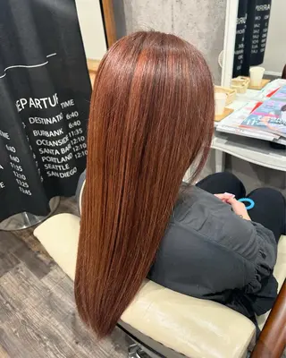 カラー 今野 詩音のヘアスタイル