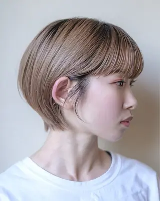 ショート カラー 梨菜/ハイトーン /ブリーチカラーのヘアスタイル