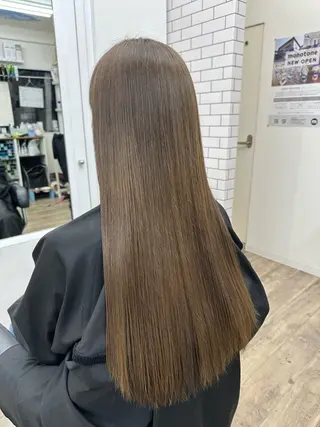 ロング カラー クイックカットプログレ所属・saki サキのヘアスタイル