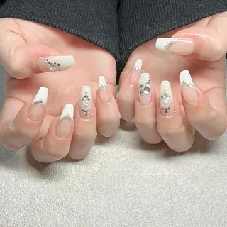 ネイル le'a moe KONAMIのネイルデザイン