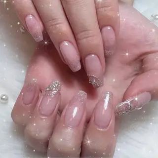 ネイル LUANA所属・LUANA ジュリのネイルデザイン