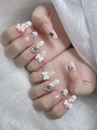 ネイル Lee Nailsのネイルデザイン
