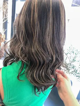 セミロング カラー ヘアアレンジ rii-🩰 トレンド韓国ヘアのヘアスタイル