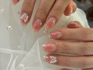 ミディアム 🎀韓国ネイル/ キラキラネイル専門店のネイルデザイン